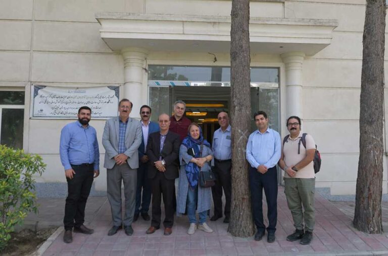 اعضای انجمن احبا